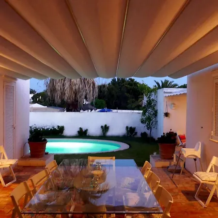 Private Vila832 In